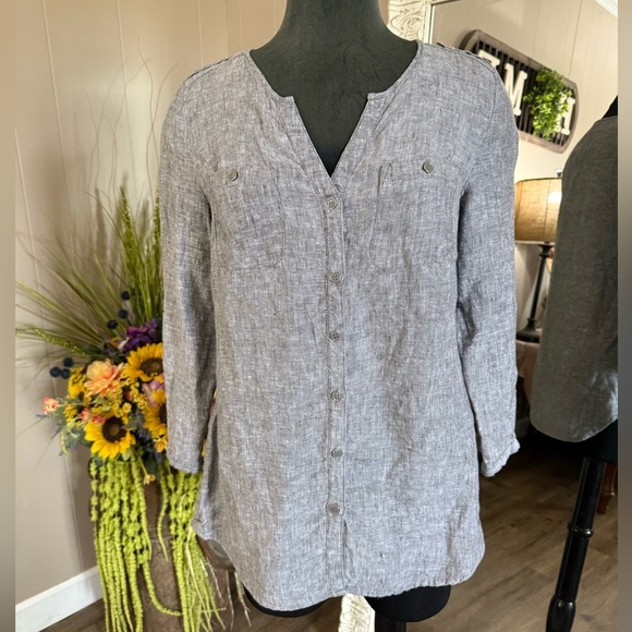 JM Collection • Linen Tunic - Picture 2 of 10